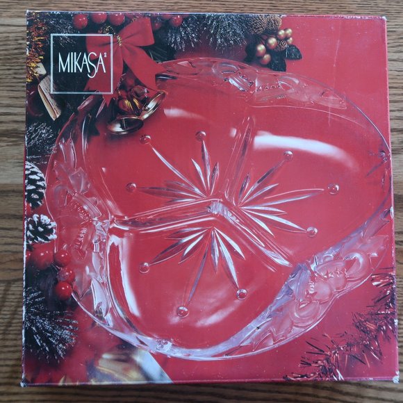 Mikasa Christmas Tidings 3-Part Divided Server with Box - Picture 9 of 9
